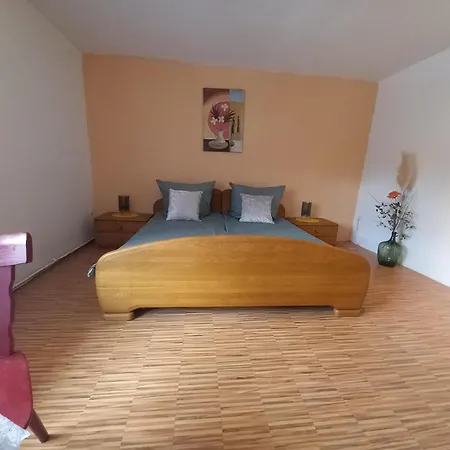 Nature Retreat In Lorraine, Cleaning Included *