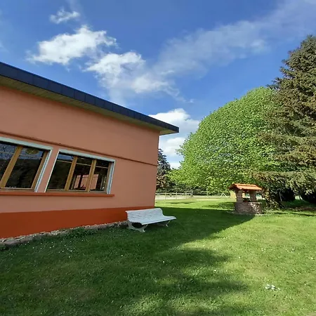 Nature Retreat In Lorraine, Cleaning Included Hébergement de vacances Saint-Quirin